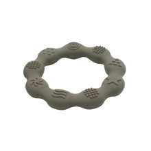 Charger l'image dans la galerie, Round Silicone Baby Teether - Sage