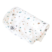Load image into Gallery viewer, Nursing + Car Seat Cover - Harper
