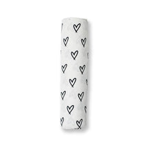 Charger l&#39;image dans la galerie, Muslin Swaddle Blanket - Hearts

